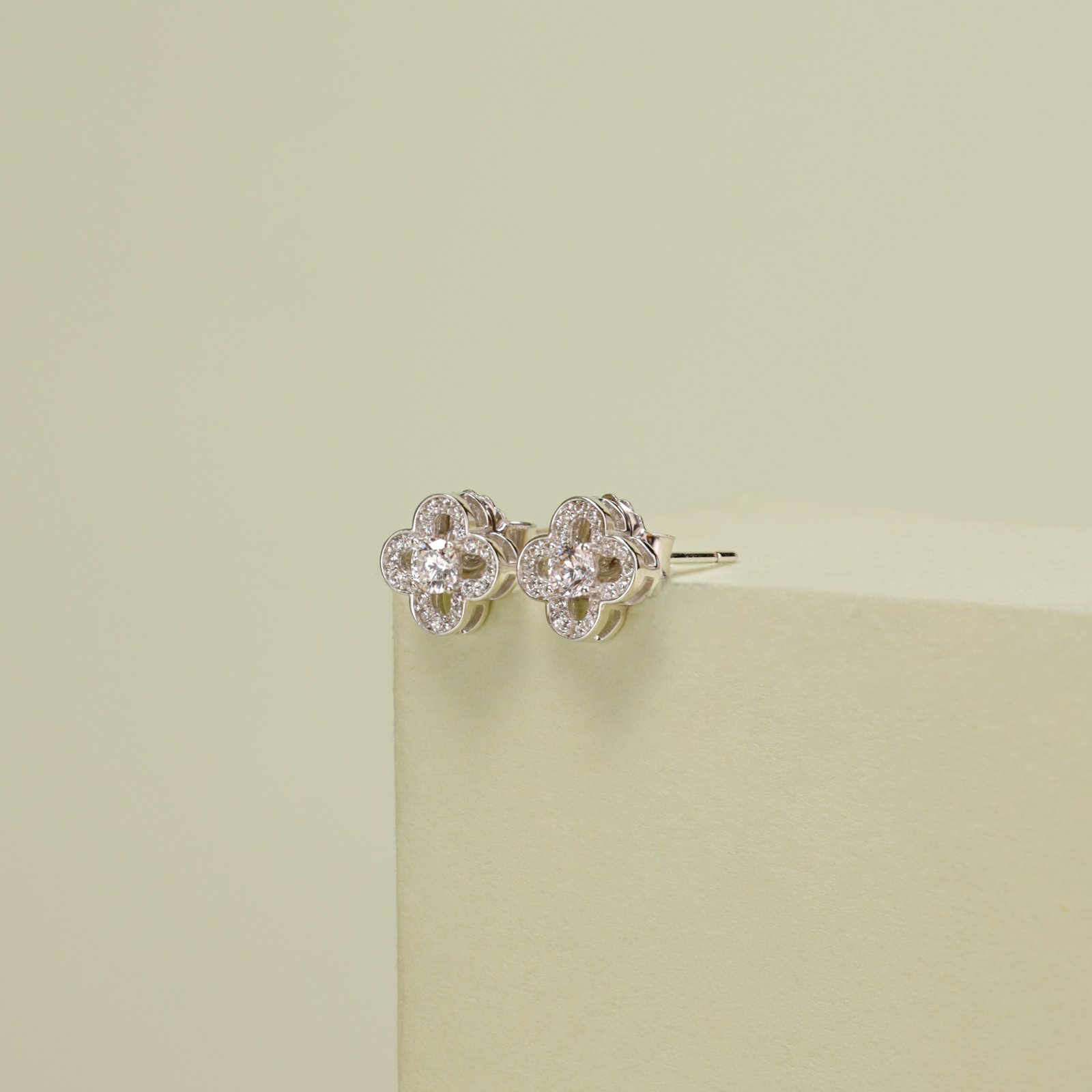 Earing Moi Cocktail - Image 2
