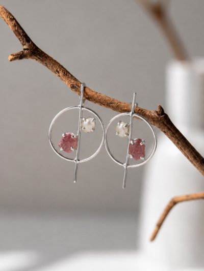 The Moss & Pearl Dangler Earring