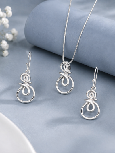 Serenade of the Wind Pendant Set