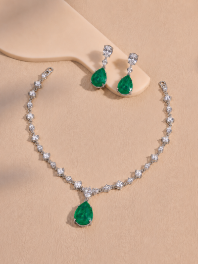 The Emerald Koh-e-Noor Set