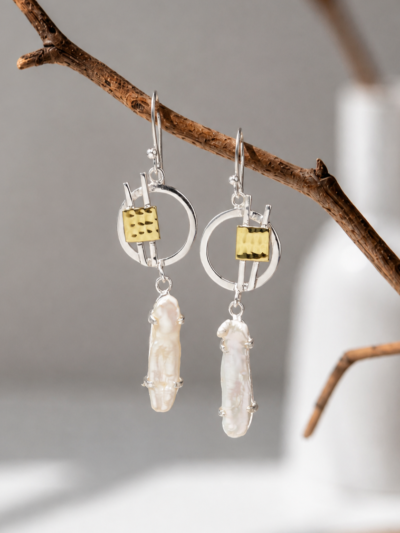 The Lady Victoria Stick Pearl Drop Earring