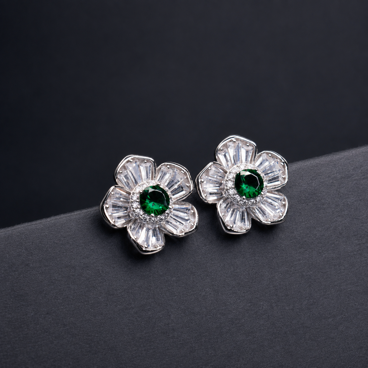 Emerald Starlight Petal earring - Image 2