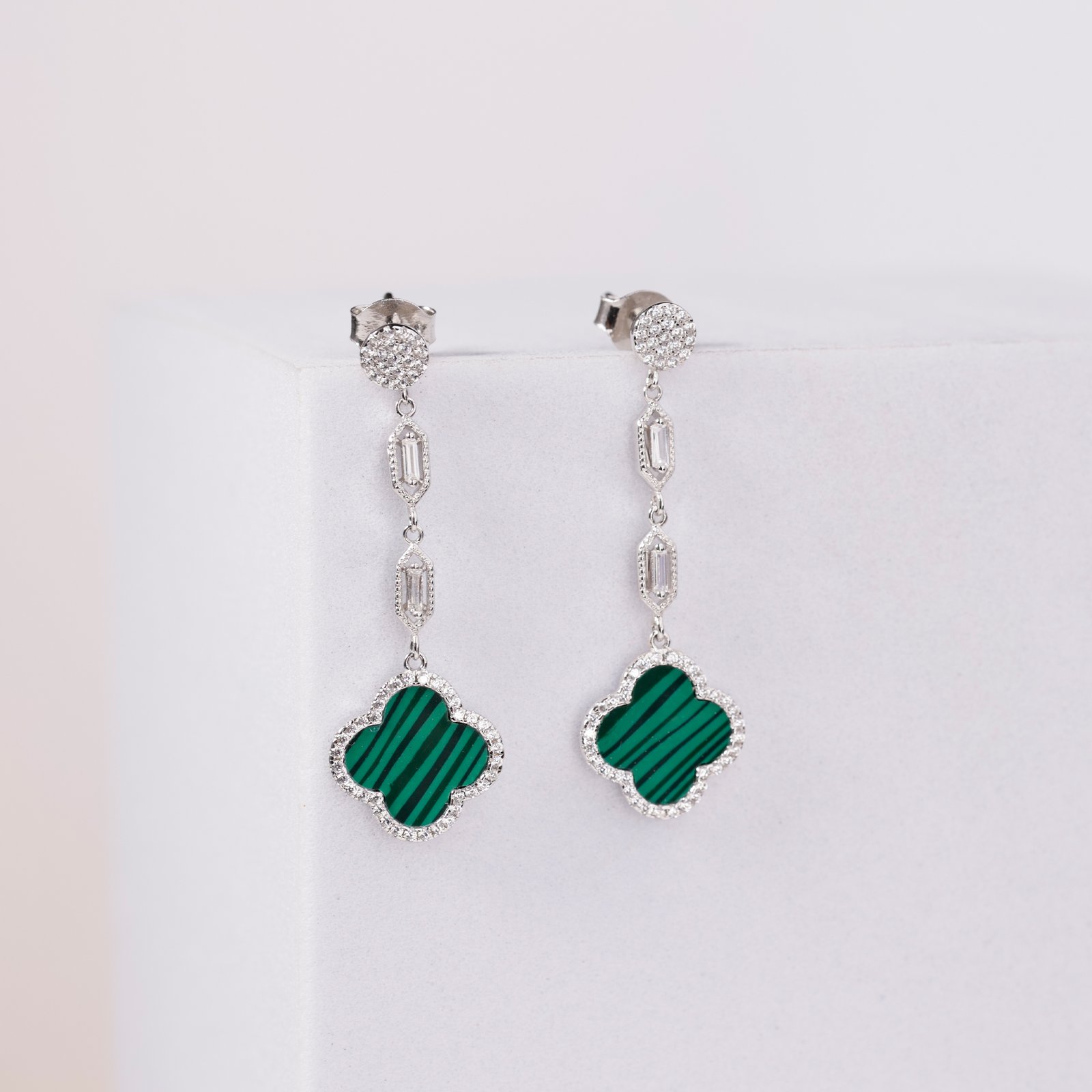 Emerald Clover Crystal Dangler Earring - Image 2