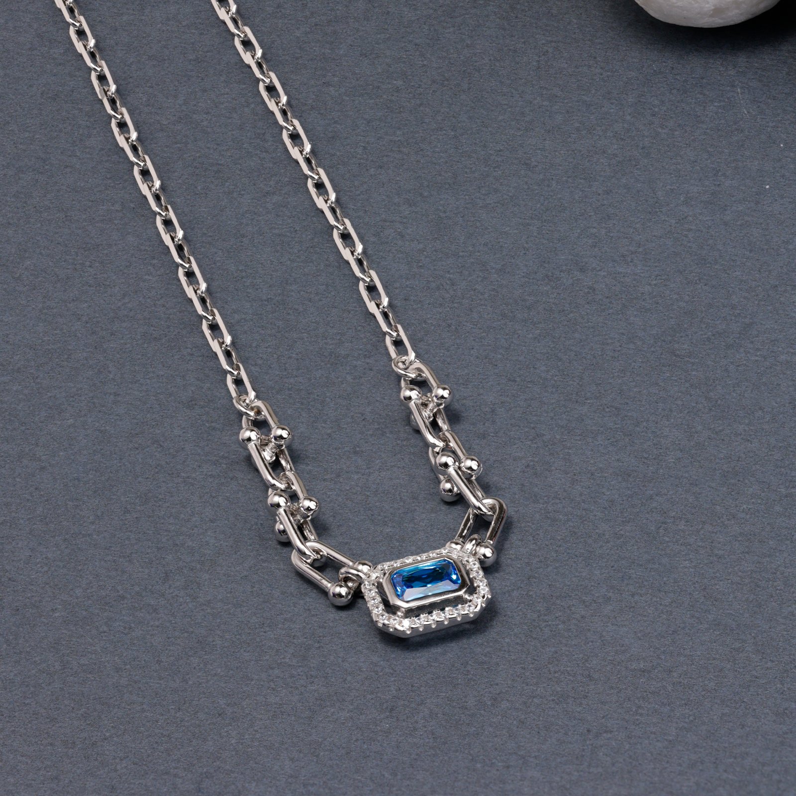 Vittoria Luxe Link Necklace - Image 3