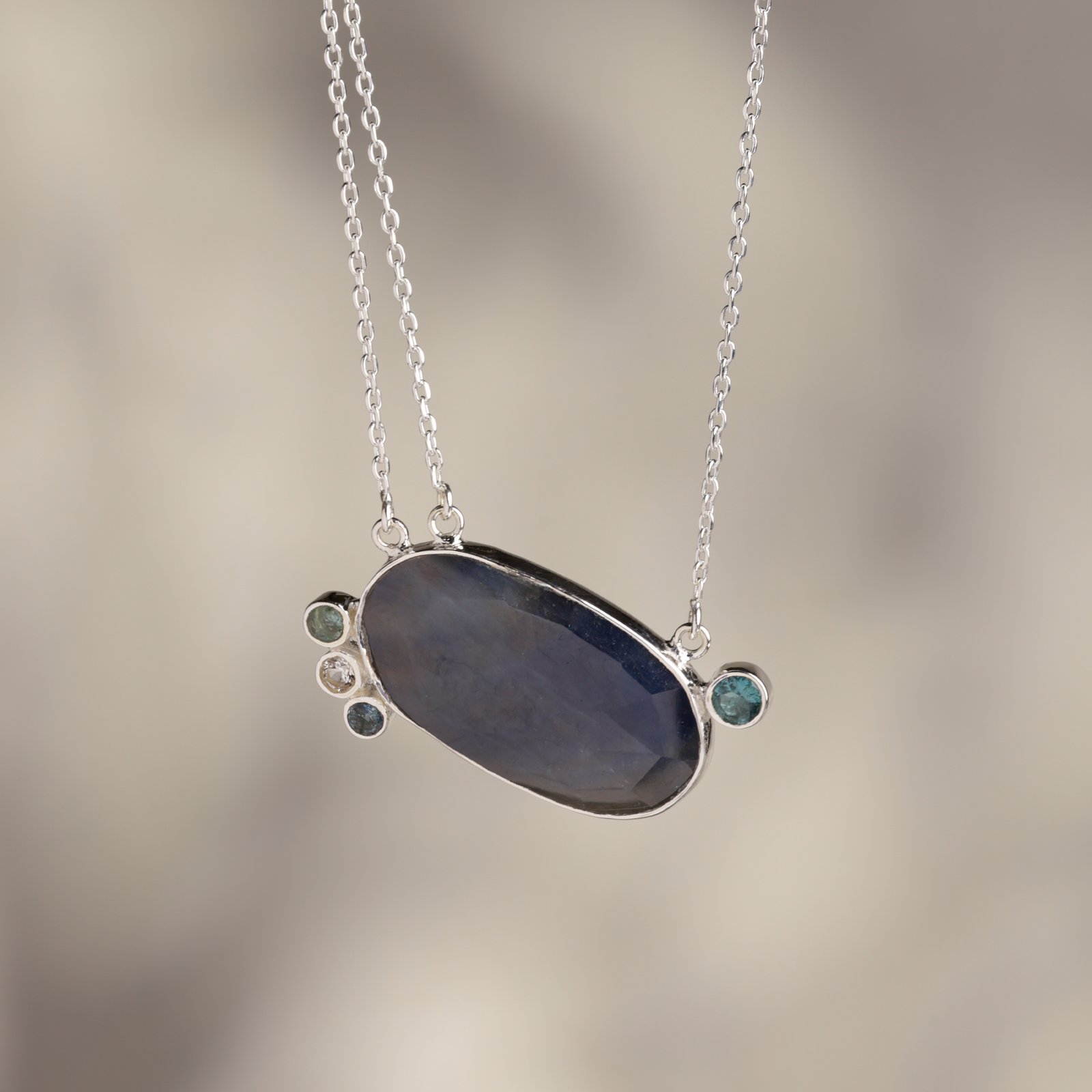 Avatara Blue Necklace - Image 4