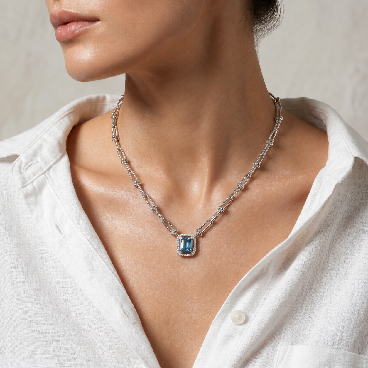 Vittoria Luxe Link Necklace - Image 4