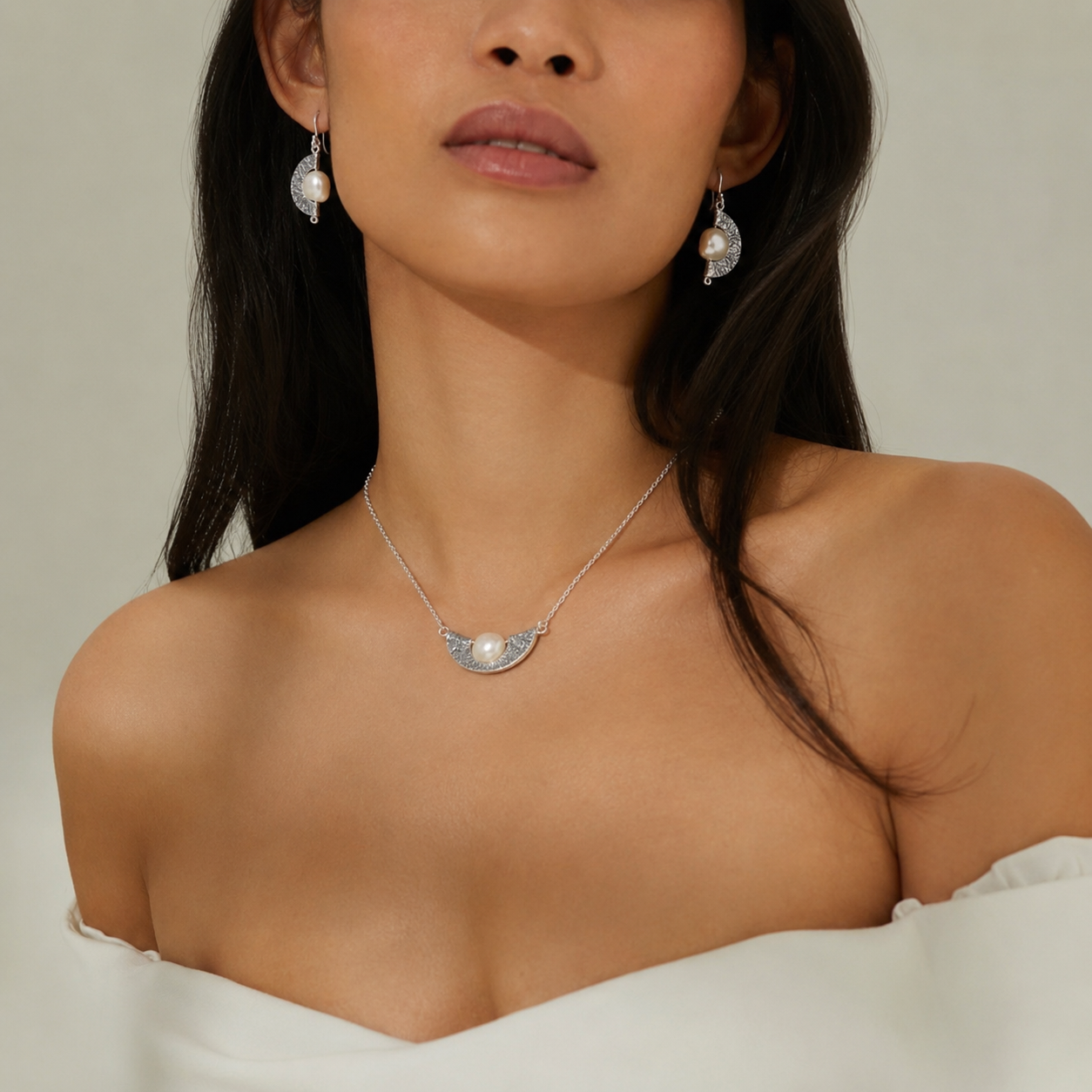 The Textured Eclipse Pearl Set - Image 5